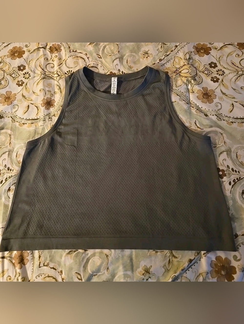 Lululemon New York Ventilated Crop Top Size 12